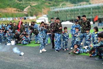 國防園迎軍云親子拓展活動